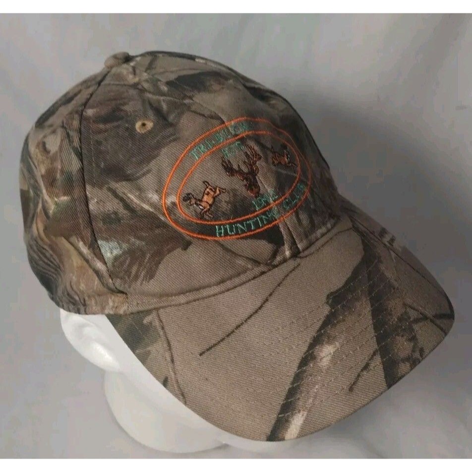 Tri Bucks Hunting Club Est 1992 Realtree Camo Deer Strapback HatCapExcellent